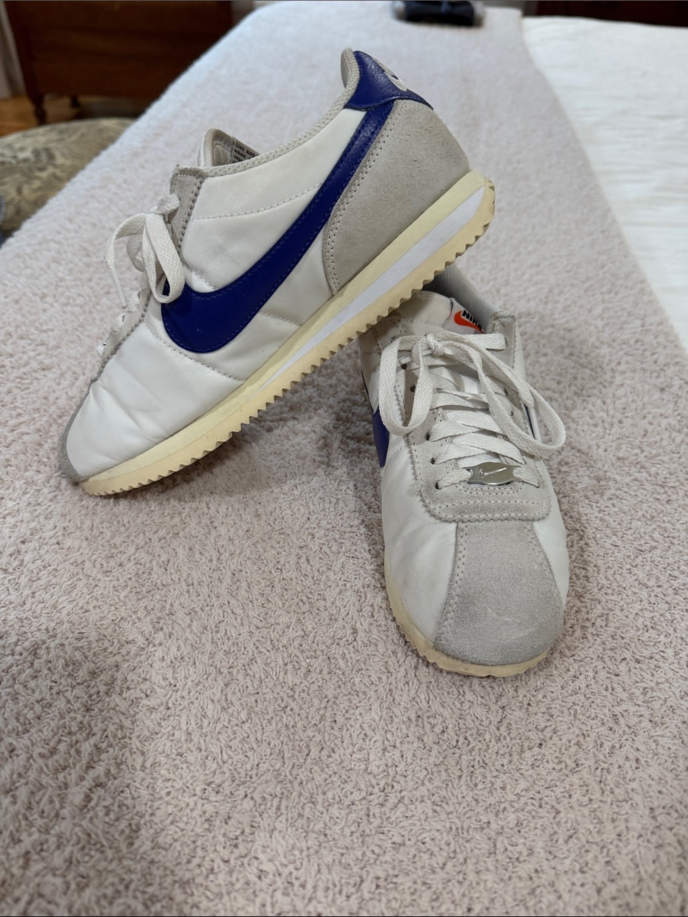 Nike Cortez women White, Gray & Blue Retro Low-Top Sneakers 7